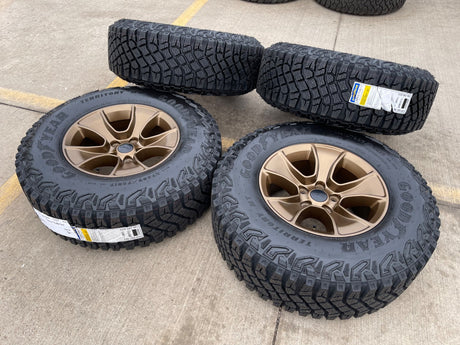 (4) 17" Jeep Wrangler Rubicon OEM 96226 wheels rims Gladiator NEW Texas Truck Tire