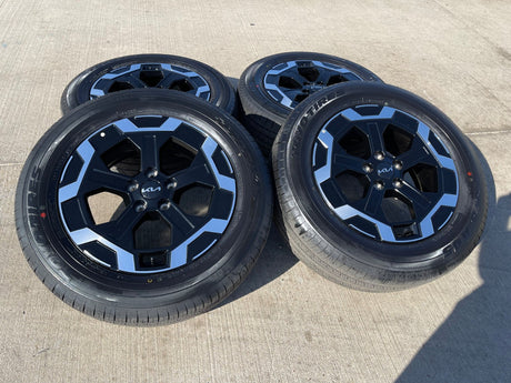 18" Hyundai Santa Fe Cruz OEM wheels rims 52910 Black 2024 2025 2026 TOYO NEW Texas Truck Tire