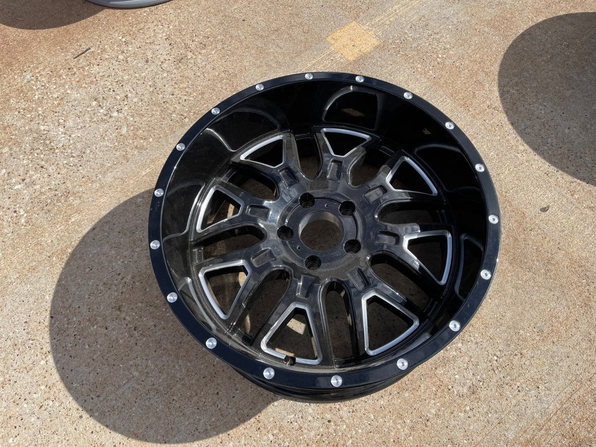 20x9 Ultra Motorsports 203 Hunter Jeep Wrangler Gladiator rim wheel 5x127 5x5 Texas Truck Tire