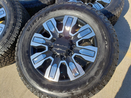 20" GMC Sierra DENALI ULTIMATE 2500 3500 OEM wheels rims 5958 14138 tires Texas Truck Tire