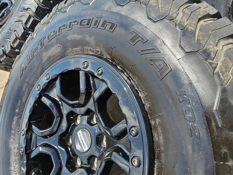 17" Ford Bronco SASQUATCH wheels rims BEADLOCK 10388 Ranger tires BFG KO2 A/T Texas Truck Tire