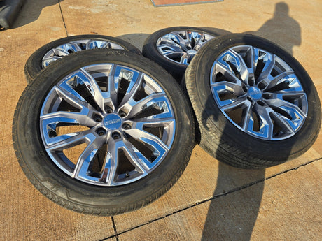 22" GMC Yukon Chevy Tahoe Escalade OEM chrome 95513 wheels rims BRIDGESTONE Texas Truck Tire