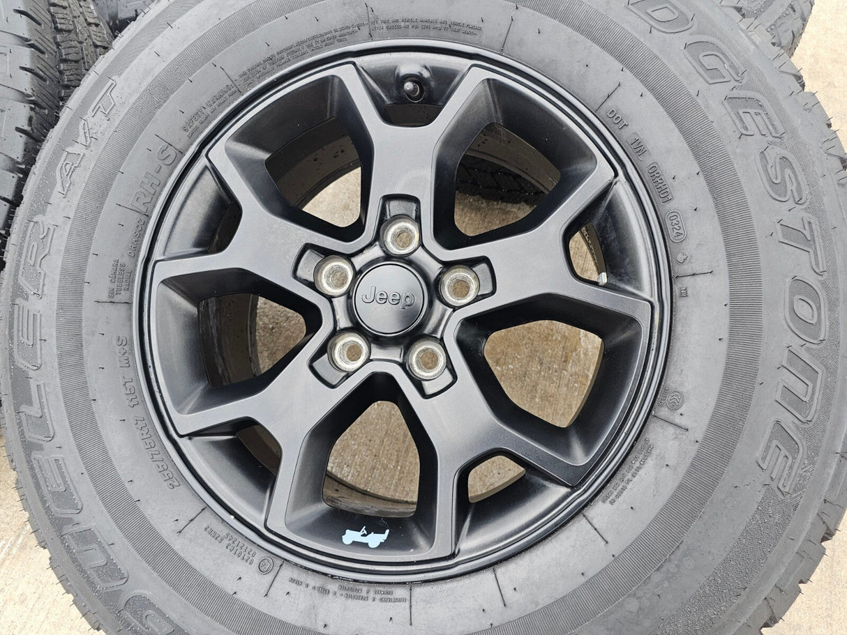 17" Jeep Wrangler Rubicon OEM 9218 wheels rims Gladiator tires DUELER A/T Texas Truck Tire