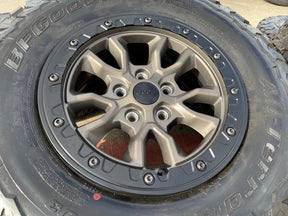 (5) 17" Jeep Wrangler 392 Gladiator OEM 9304 95240 BEADLOCK wheels rims Texas Truck Tire