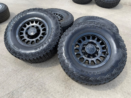 18" AEV SALTA GMC Sierra AT4X Chevy Trail Boss 2500 OEM wheels rims GOODYEAR 35" Texas Truck Tire