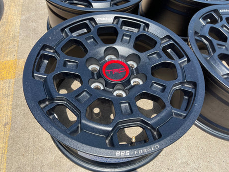 18" Toyota Tundra TRD BBS FORGED OEM black 95458 wheels rims Sequoia NEW Texas Truck Tire