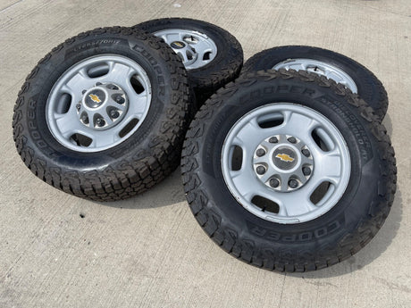 17" Chevy Silverado GMC Sierra 2500 OEM 8095 wheels rims COOPER DISCOVERER AT Texas Truck Tire