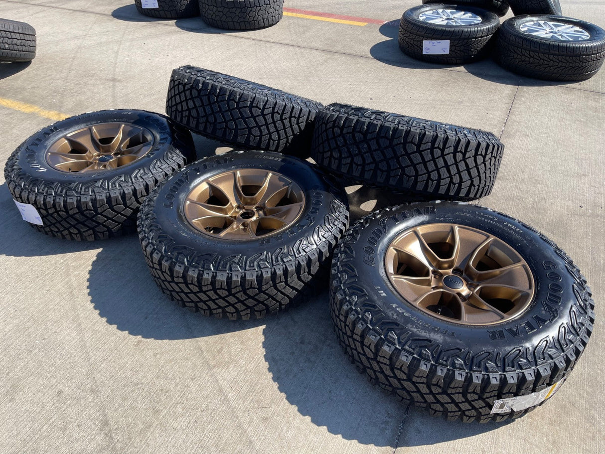 (5) 17" Jeep Wrangler Rubicon OEM 96226 wheels rims Gladiator BRONZE 2026 NEW Texas Truck Tire