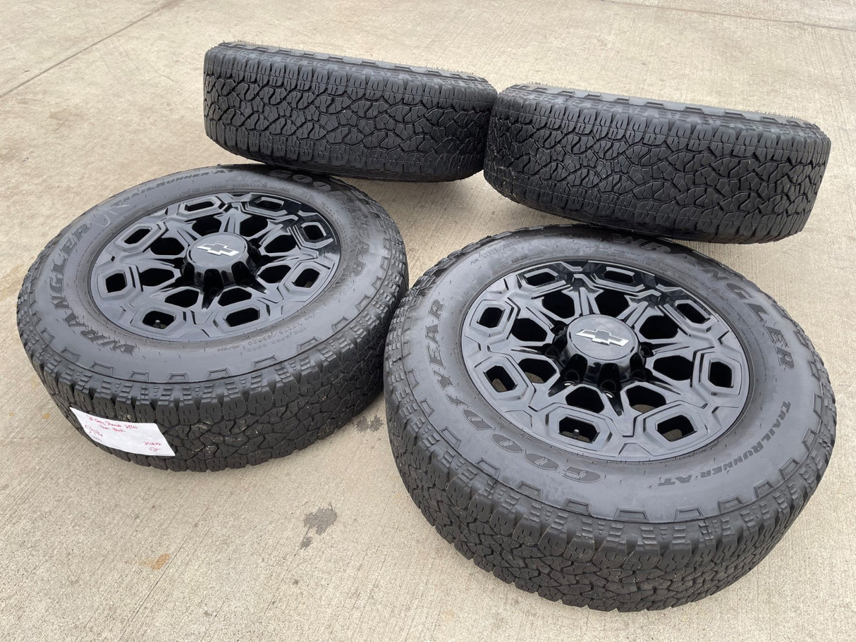 20" Chevy Silverado Trail Boss GMC AT4 2500 OEM 5946 wheels rims 2024 2025 2026 Texas Truck Tire