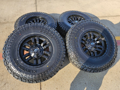 17" 17x9 Fuel Sledge D595 Jeep Wrangler wheels rims 5x114.3 5x4.5 5x5 5x127 Texas Truck Tire