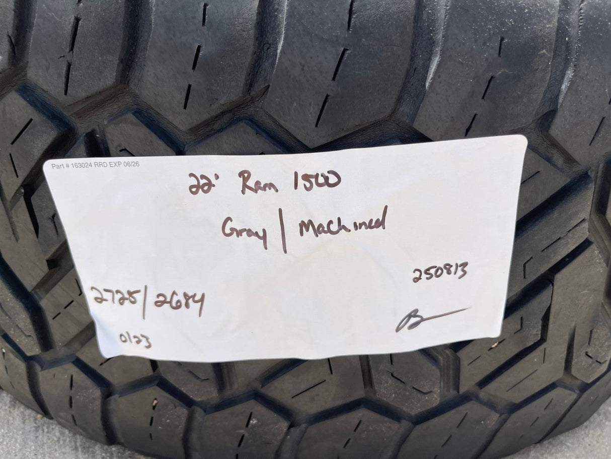 22" Dodge Ram 1500 OEM LIMITED Laramie wheels rims 2725 2684 NITTO 33" Texas Truck Tire