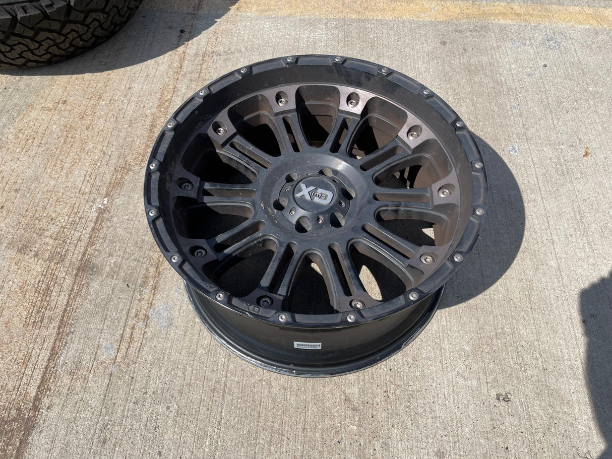 (1) 22x10 22" XD 829 Ford F-150 Expedition rim wheel -18 6x135 Texas Truck Tire