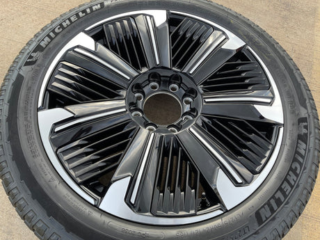 24" Cadillac Escalade IQ EV OEM 8x165 wheel rim Hummer 2500 2025 MICHELIN NEW Texas Truck Tire