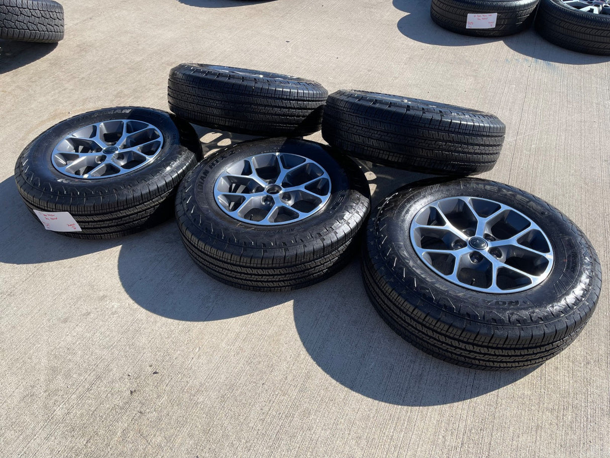 17" Jeep Gladiator OEM wheels rims 9235 Wrangler 2024 2025 2026 NEXEN NEW Texas Truck Tire