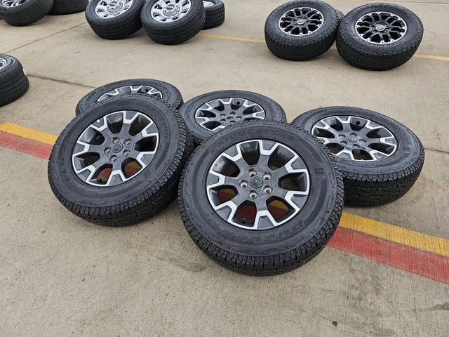 18" Jeep Wrangler Gladiator OEM 9330 wheels rims Grand Cherokee 2024 2025 NEW Texas Truck Tire