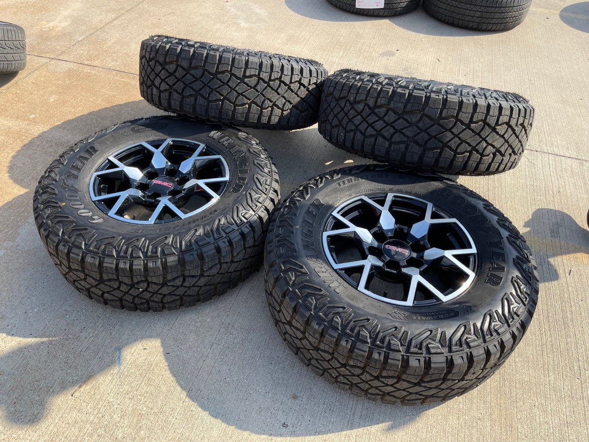 17" GMC Sierra AT4X Chevy Silverado ZR2 OEM wheels rims Canyon Colorado NEW Texas Truck Tire