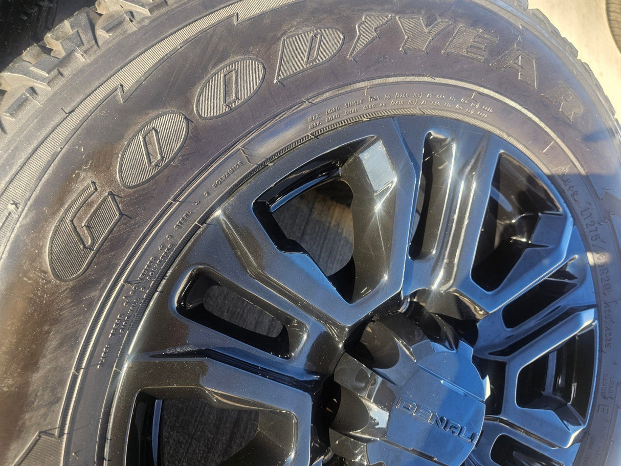 20" GMC Sierra Chevy 2500 OEM 5957 BLACK DIAMOND wheels rims 2024 2025 GOODYEAR Texas Truck Tire