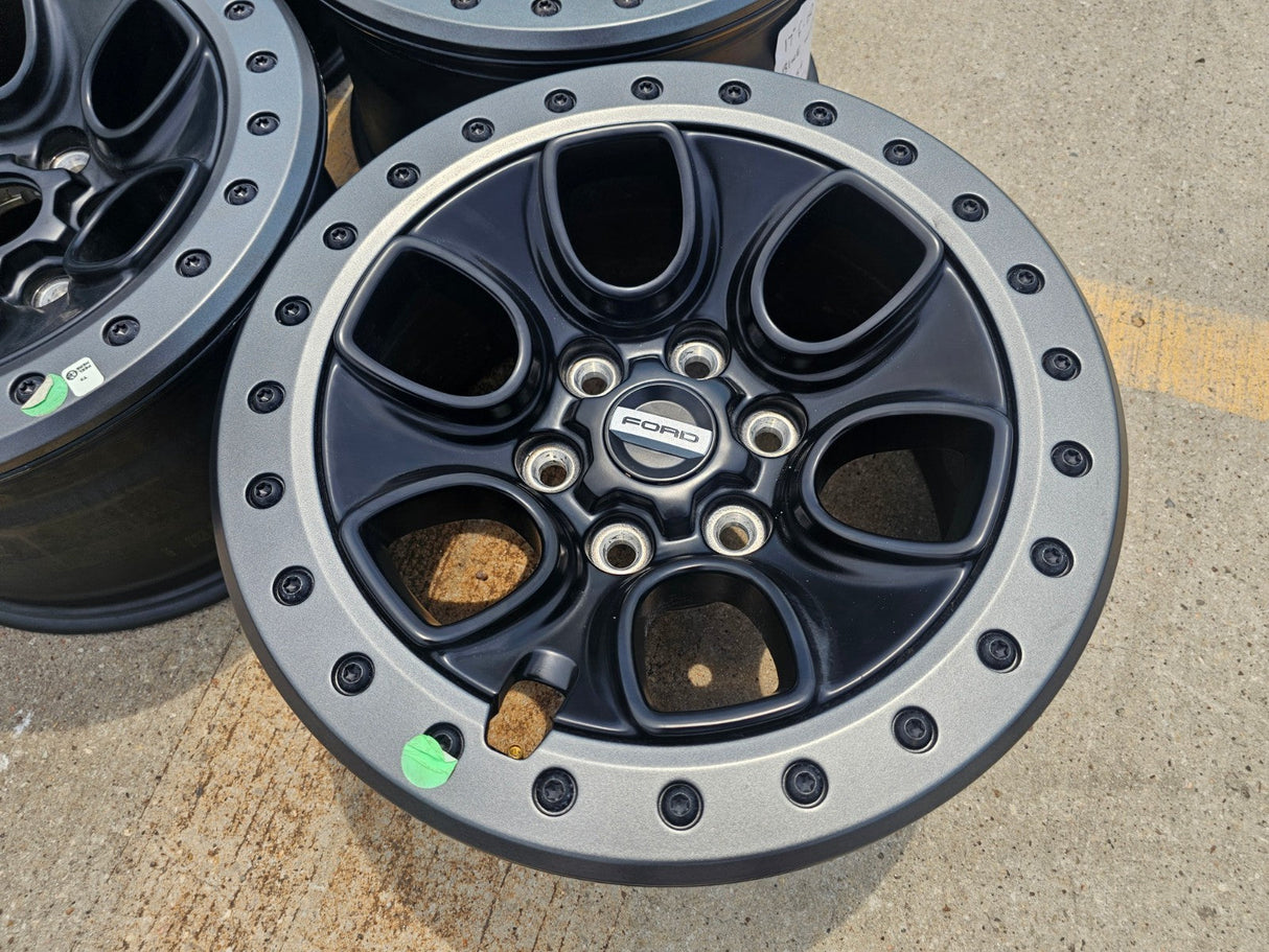 (4) 17" Ford F-150 Raptor OEM BEADLOCK rims wheels 10459 95210 NEW Texas Truck Tire
