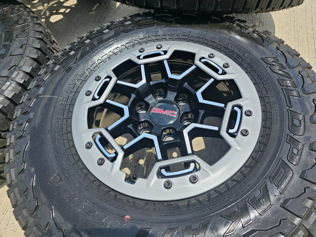 17" GMC Sierra Chevy Silverado OEM Beadlock wheels rims Canyon NEW Texas Truck Tire