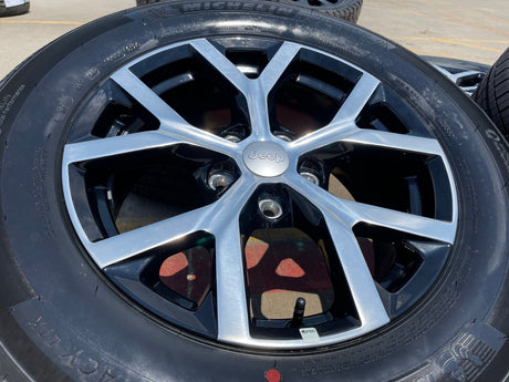 18" Jeep Grand Cherokee L OEM wheels rims 9285 95198 Durango 2025 MICHELIN NEW Texas Truck Tire