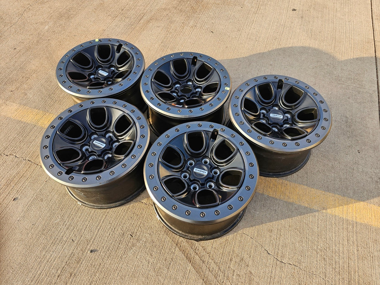 (5) 17" Ford F-150 Raptor OEM BEADLOCK rims wheels 10459 95210 NEW Texas Truck Tire