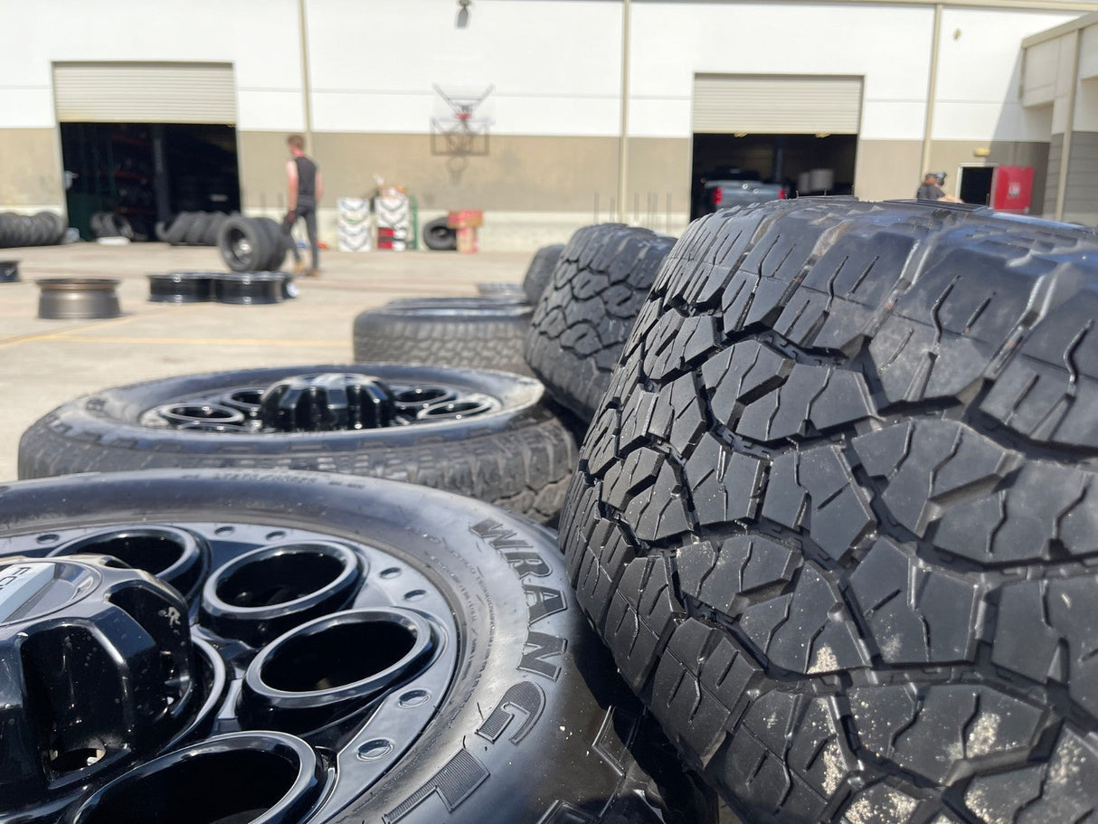 20" Ford F-250 F-350 OEM black Lariat wheels rims 10299 10484 tires DISCOUNTED Texas Truck Tire