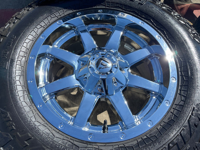 18x9 18" Fuel Maverick D536 Chevy Silverado F-150 RAM wheels rims 6x139 6x135 Texas Truck Tire