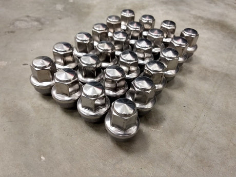 (24) OEM Ford lug nuts Polished F-150 Expedition 14x1.5 2016 2017 2018 2019 2020 Texas Truck Tire