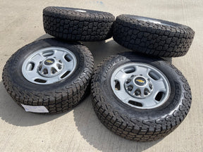 17" Chevy Silverado GMC Sierra 2500 OEM 8095 wheels rims COOPER DISCOVERER AT Texas Truck Tire