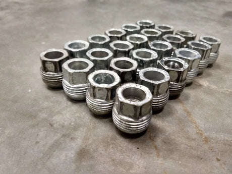 (24) OEM GM lug nuts open end threaded 1500 Chevy Silverado GMC Cadillac 14x1.5 Texas Truck Tire