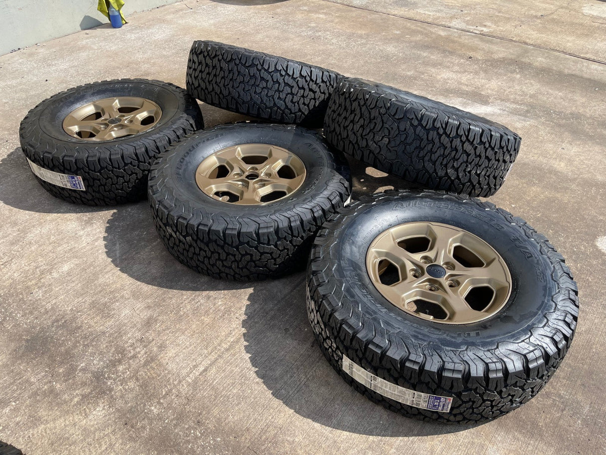 17" Jeep Gladiator RUBICON OEM wheels rims BRONZE Wrangler 9236 NEW 35" BFG Texas Truck Tire