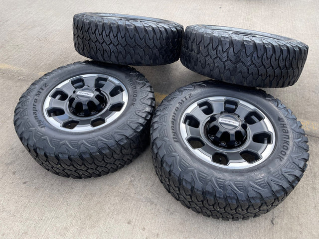 18" Ford F-250 F-350 OEM TREMOR rims wheels 10482 HANKOOK DYNAPRO M/T2 Texas Truck Tire