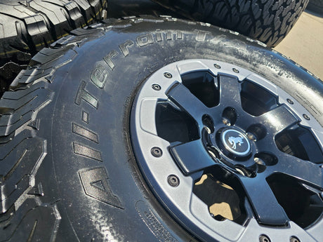 17" Ford Bronco HERITAGE OEM 10386 wheels rims BEADLOCK 2024 2025 2026 NEW 37" Texas Truck Tire