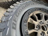 (5) 17" Jeep Wrangler 392 Gladiator OEM 9304 95240 BEADLOCK wheels rims NEW BFG Texas Truck Tire