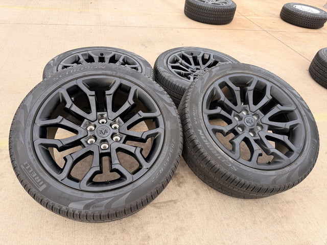 22" Dodge Ram 1500 OEM 95987 LIMITED Laramie wheels rims black 2025 2026 PIRELLI Texas Truck Tire