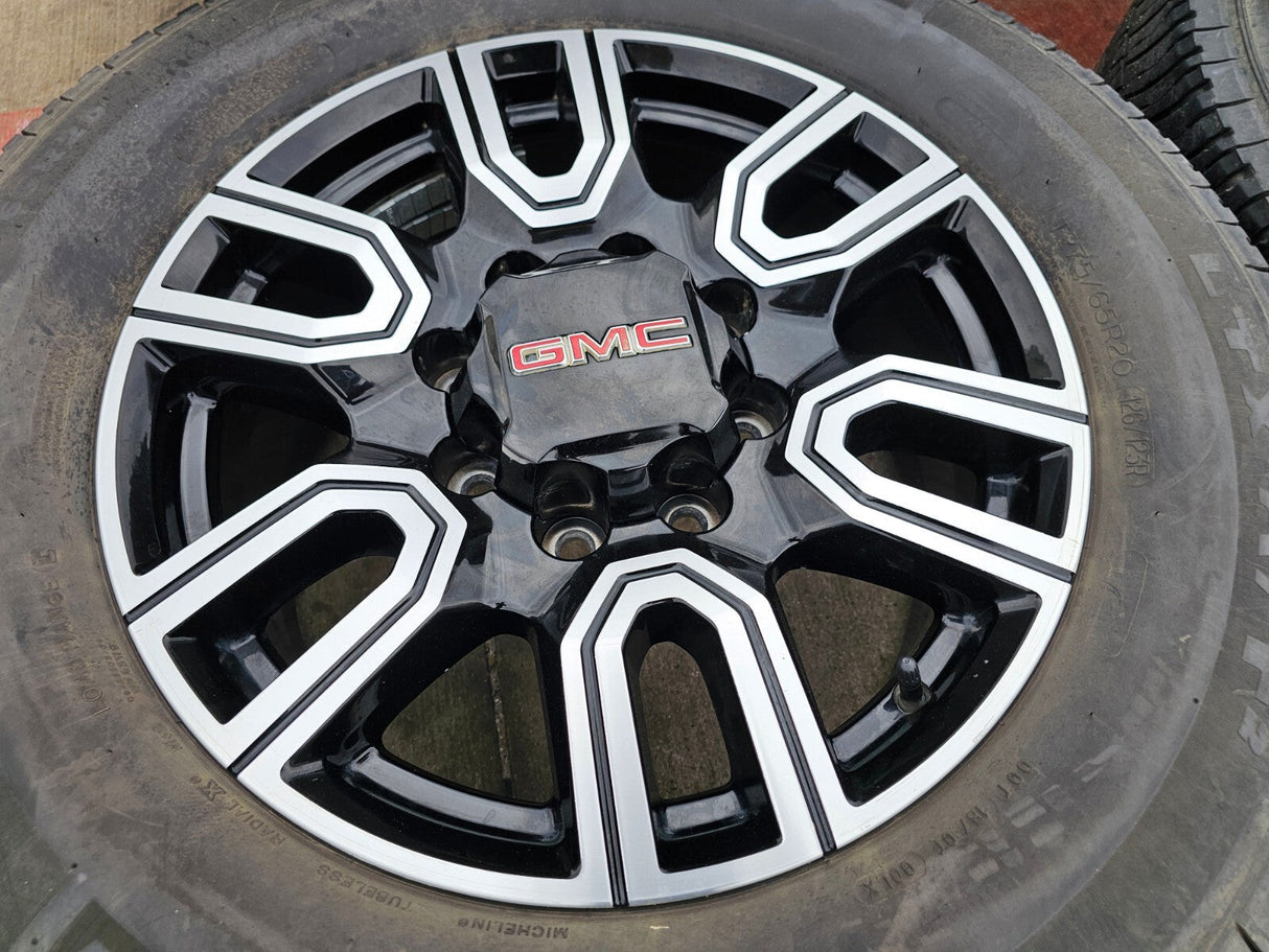 20" GMC Sierra AT4 2500 3500 OEM wheels rims 5950 Silverado MICHELIN Texas Truck Tire
