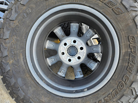18" Toyota Land Cruiser OEM TRD wheels rims 95952 Tundra Sequoia TOYO R/T Texas Truck Tire