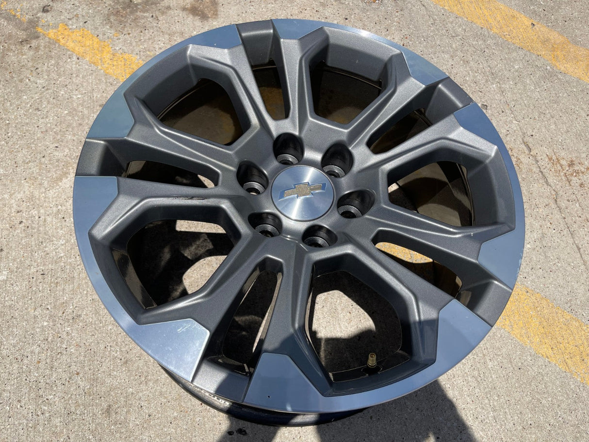 20" Chevy Tahoe Silverado OEM 14090 95417 wheel rim GMC Yukon spare Texas Truck Tire