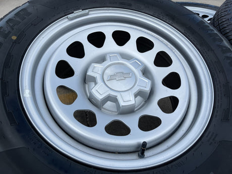 17" Chevy Colorado OEM wheels rims Silverado Suburban 8130 Canyon 2024 2025 NEW Texas Truck Tire