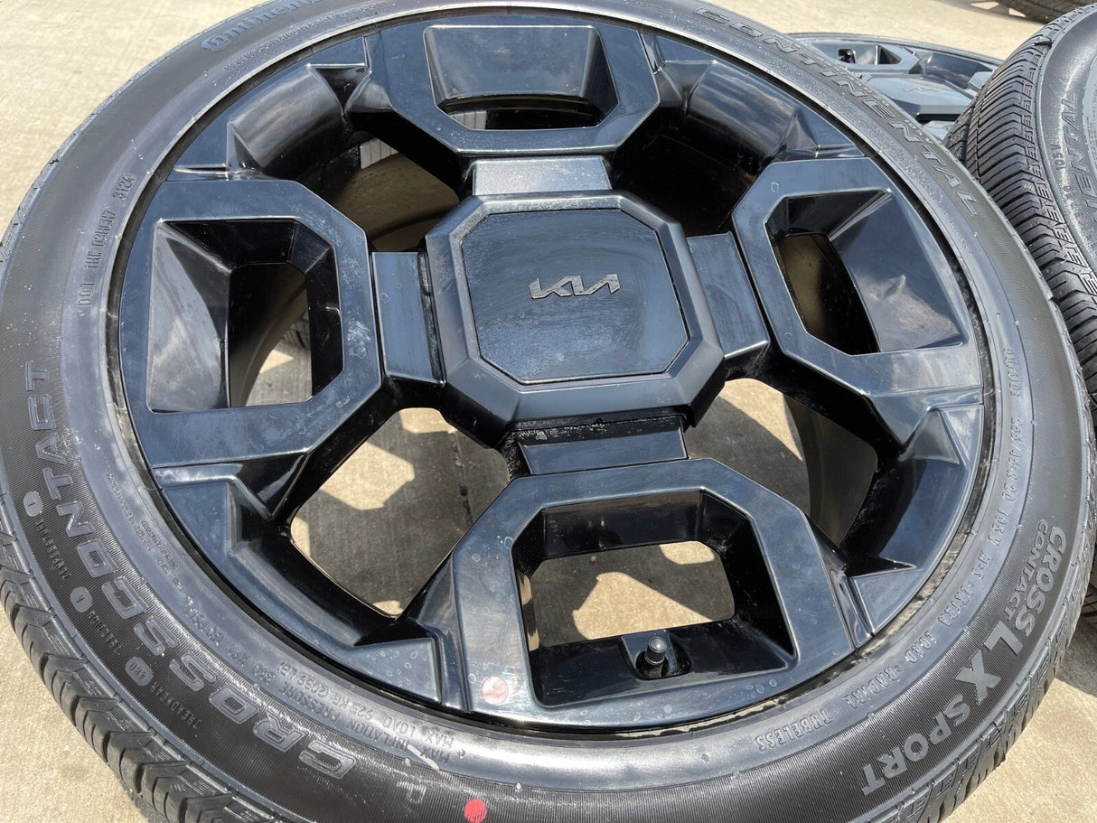 20" Kia Sorento X-PRO OEM wheels rims tires Telluride Sedona 2024 2025 2026 NEW Texas Truck Tire