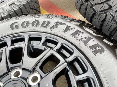 18" Toyota Tundra TSS T FORCE TRD OEM black wheels rims Sequoia 2025 2026 NEW Texas Truck Tire