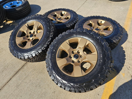 18" Ram 1500 OEM wheels rims Bronze 2669 Jeep Wagoneer 2025 2026 NEW BFG KO2 Texas Truck Tire