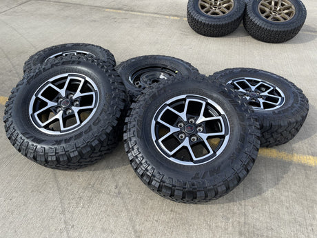 17" Jeep Wrangler Rubicon OEM 95730 9327 wheels rims Gladiator FALKEN MT 33" NEW Texas Truck Tire