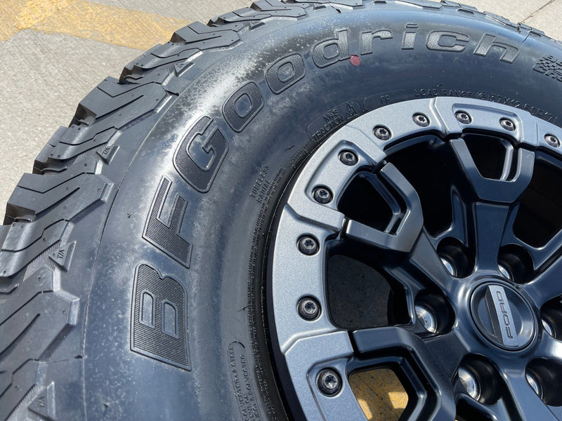 17" Ford F-150 Raptor Bronco R OEM BEADLOCK 51222 rim wheel 2025 2026 NEW 37" Texas Truck Tire