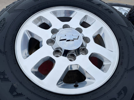 18" Chevy Silverado GMC Sierra 2500 3500 OEM 5502 wheels rims tires GOODYEAR Texas Truck Tire