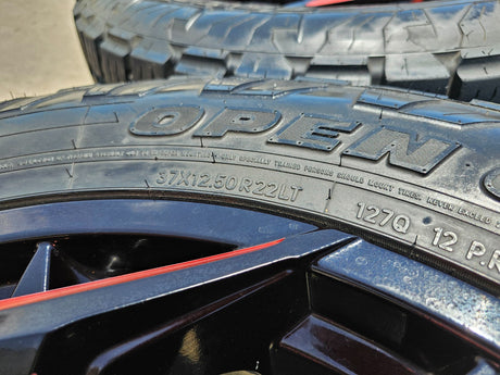 22x10 FUEL D775 Reaction Chevy Dodge Ram 2500 3500 wheels rims 37" 8x165 8x6.5 Texas Truck Tire