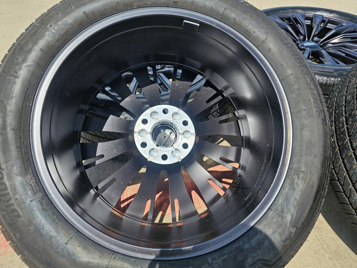 22" Cadillac Escalade V V600 Platinum OEM ORIGINAL rims 2025 2026 NEW Texas Truck Tire
