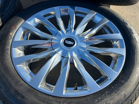 22" Cadillac Escalade Platinum OEM wheels rims 95026 tires NEW Texas Truck Tire
