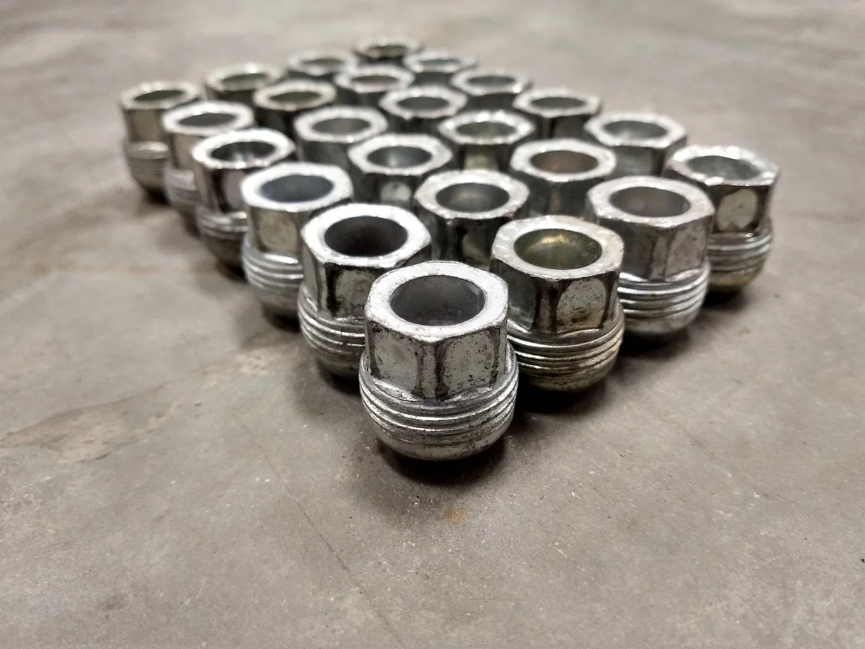 (24) OEM GM lug nuts open end threaded 1500 Chevy Silverado GMC Cadillac 14x1.5 Texas Truck Tire