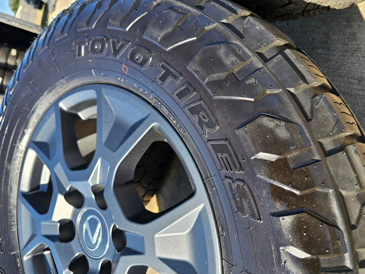 18" Lexus GX550 OEM wheels rims Toyota Land Cruiser Tundra Sequoia TOYO A/T3 Texas Truck Tire